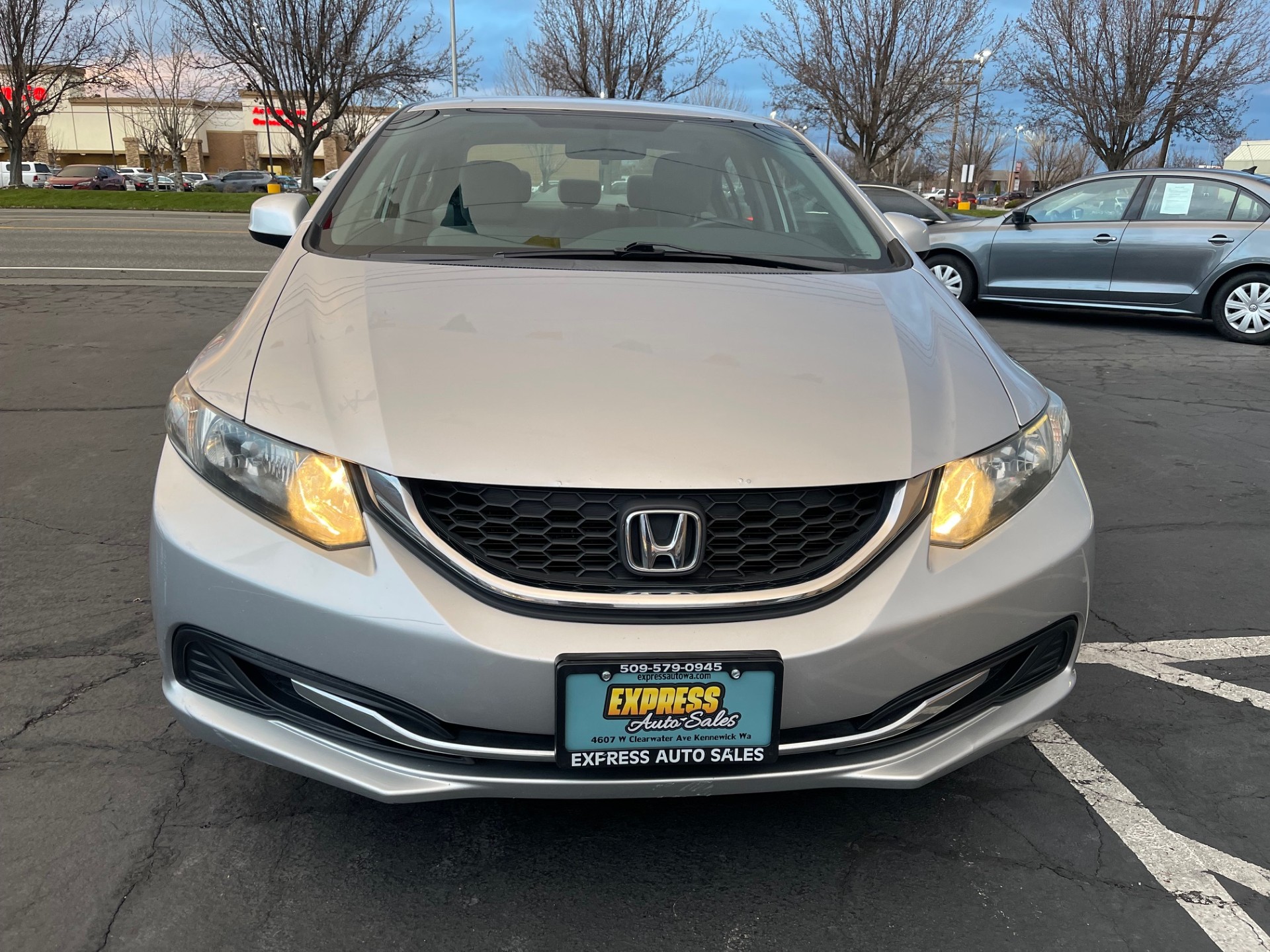 2013 Honda Civic LX's photo